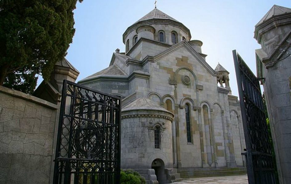 Армянская церковь Ялта