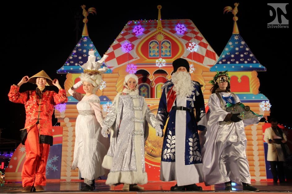 Новогодний бал-маскарад состоится в Гелeнджике