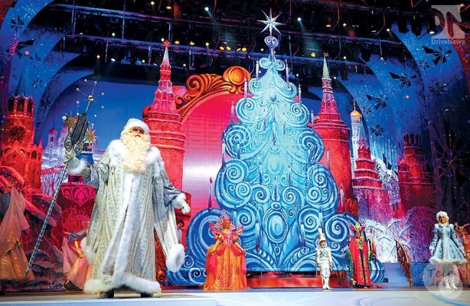 Кремлевская новогодняя елка впервые пройдет в Крыму