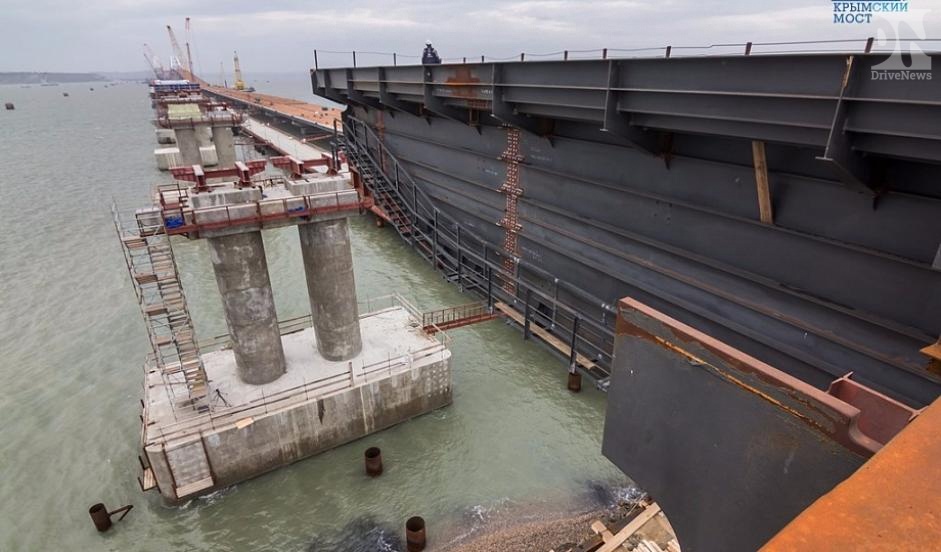 Началось сооружение пролетов Крымского моста под железную дорогу