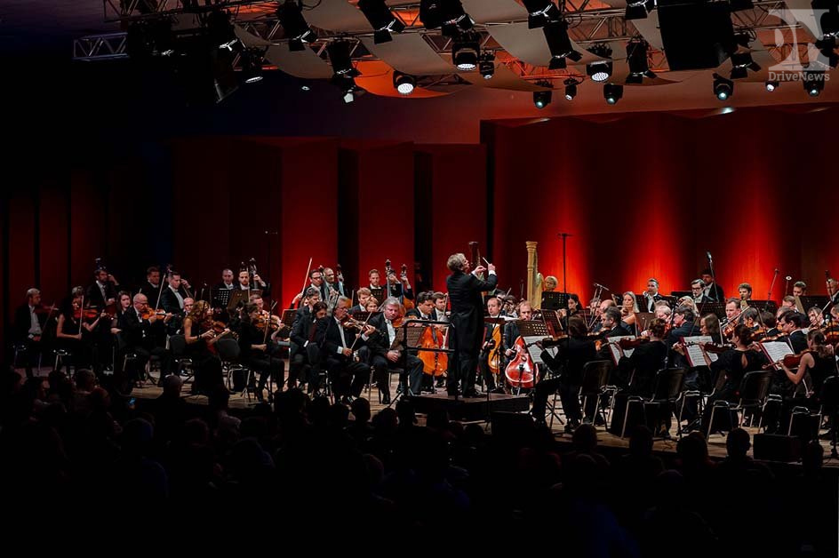 Большой летний музыкальный фестиваль «Сириус» завершится концертами Заслуженного коллектива России 
