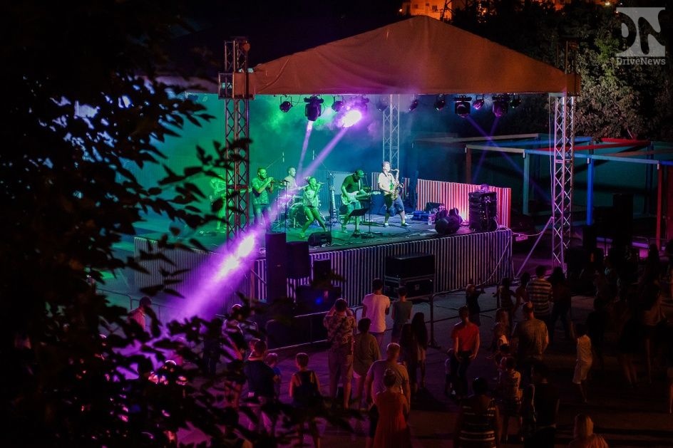 В Абрау-Дюрсо открывается сезон летних концертов