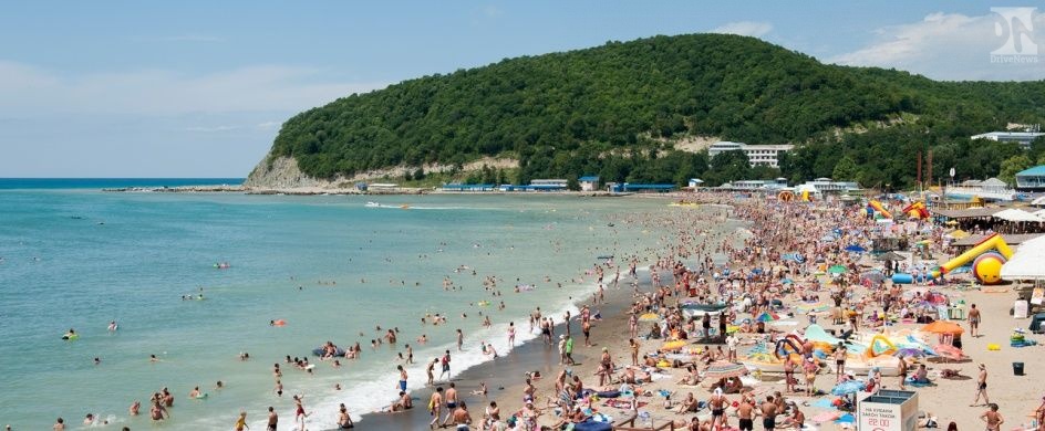 Пляжей на Черном море станет  больше