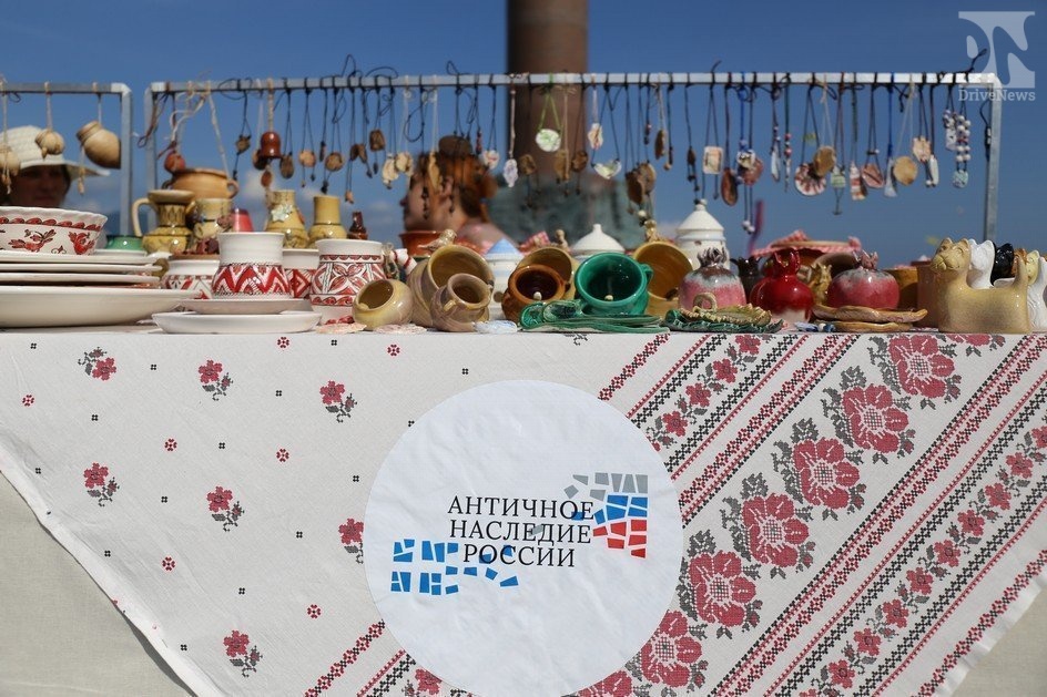 На форумной площади Новороссийска прошел фестиваль «Античное наследие России»
