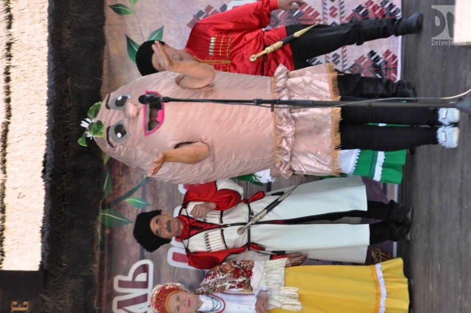 Фестиваль «Картошка+цыбуля» проходит в комплексе «Атамань»