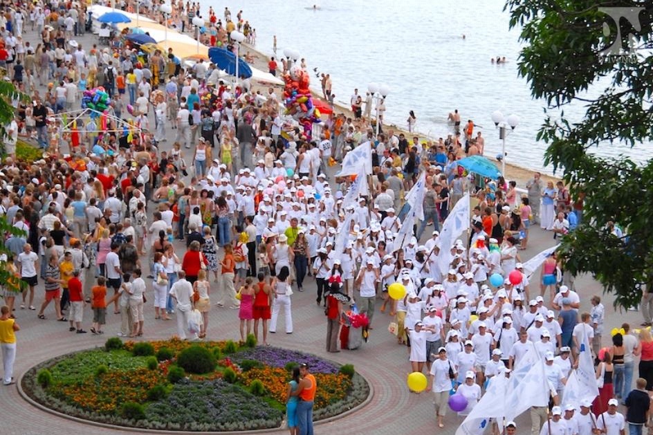 В Геленджике Всероссийский день ходьбы отметят массовой прогулкой по набережной курорта