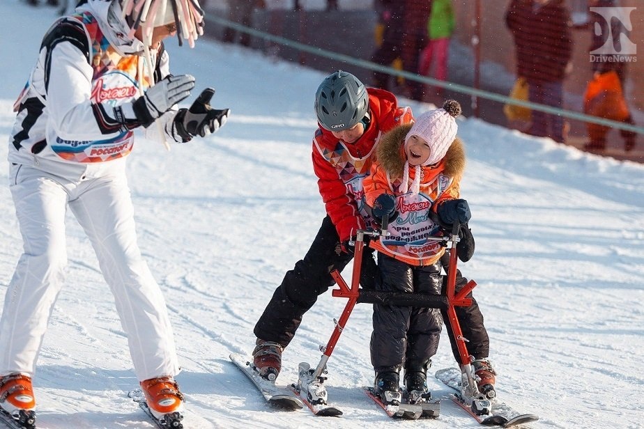 «Роза Хутор» продлевает программу терапевтического спорта «Лыжи Мечты»