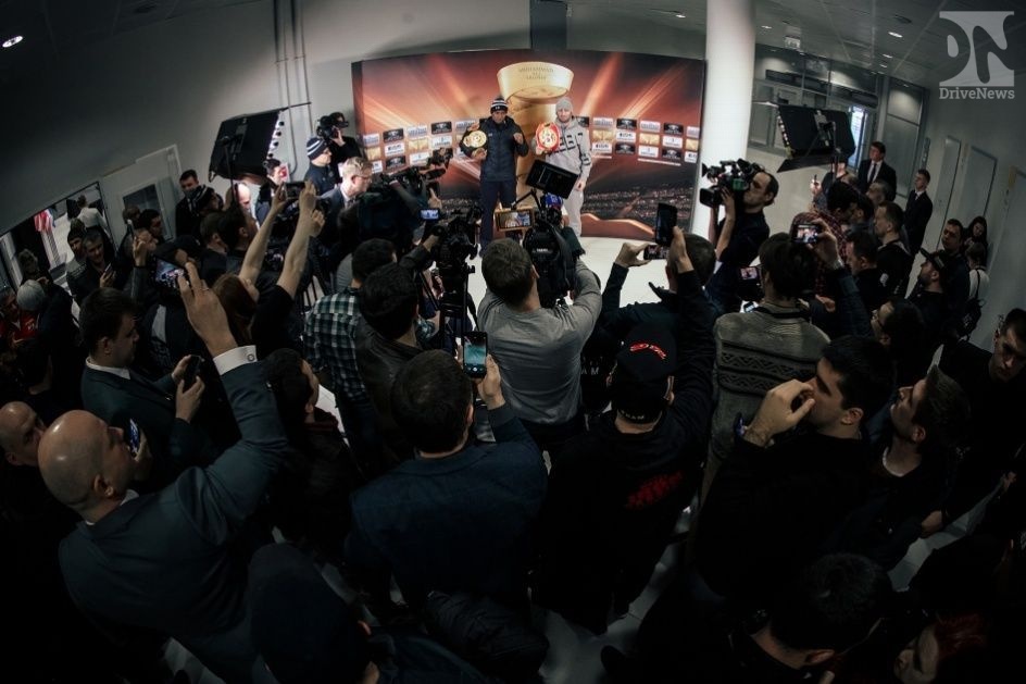 Гассиев и Дортикос встретились на пресс-конференции в Сочи