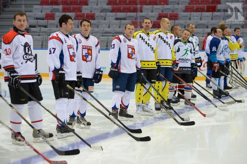 Звезды НХЛ блистали на льду «Большого»