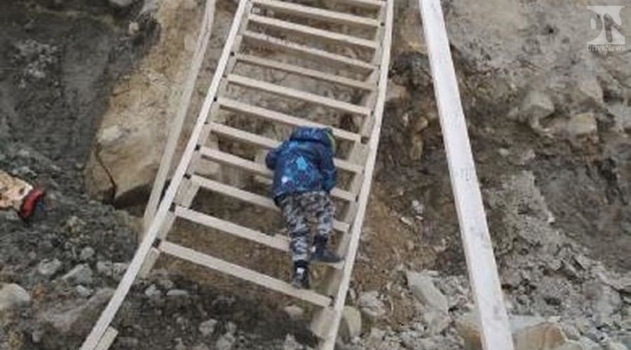 В Анапе оползень разрушил знаменитую лестницу «400 ступеней к морю»