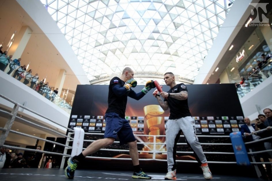 Боксеры шоу Гассиев-Дортикос провели открытую тренировку в Сочи