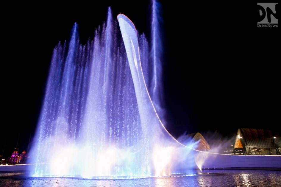 Олимпийский фонтан в Сочи возобновил работу после профилактики