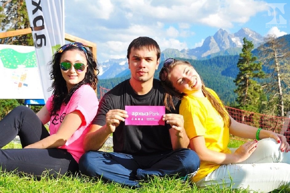 Молодежный лагерь на курорте «Архыз» объединил студентов трех университетов страны