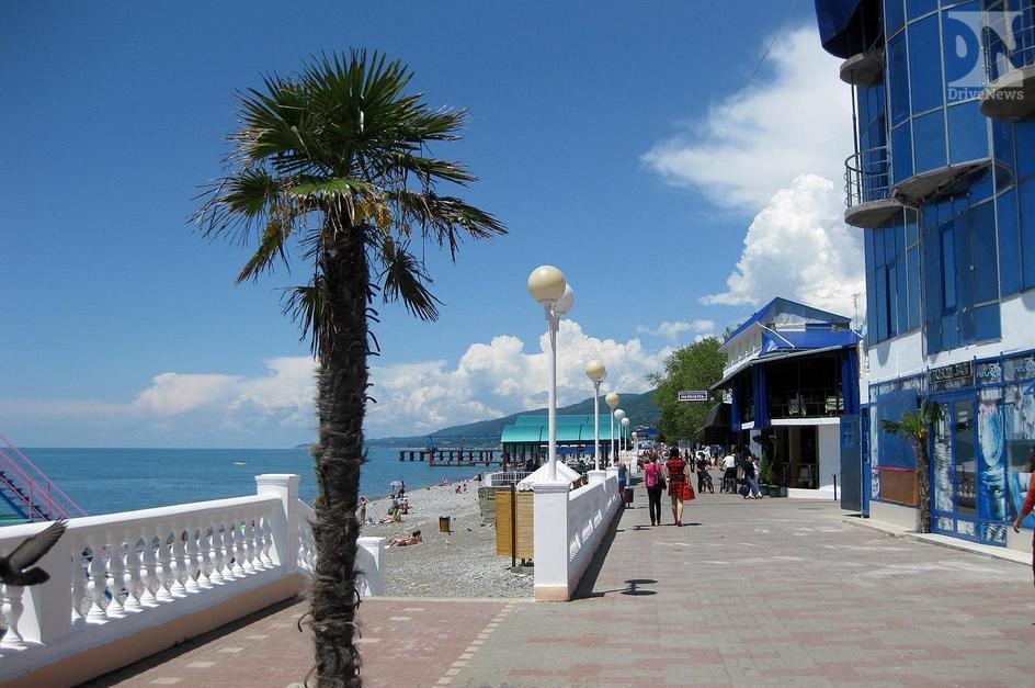 Лидером среди «малых курортов» Черноморья стал поселок Лазаревское 