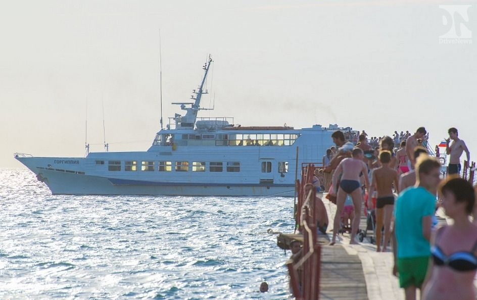 Морское такси начало свою работу в Анапе