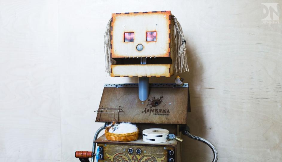 Кисловодский робот-попрошайка собирает куурортный сбор с туристов 