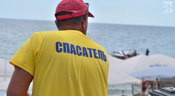 Безопасность на сочинских пляжах обеспечат более 700 матросов-спасателей